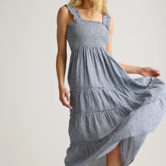 Quince 100% European Linen Smocked Midi Dress Chambray Stripe Size Small - Picture 2 of 16